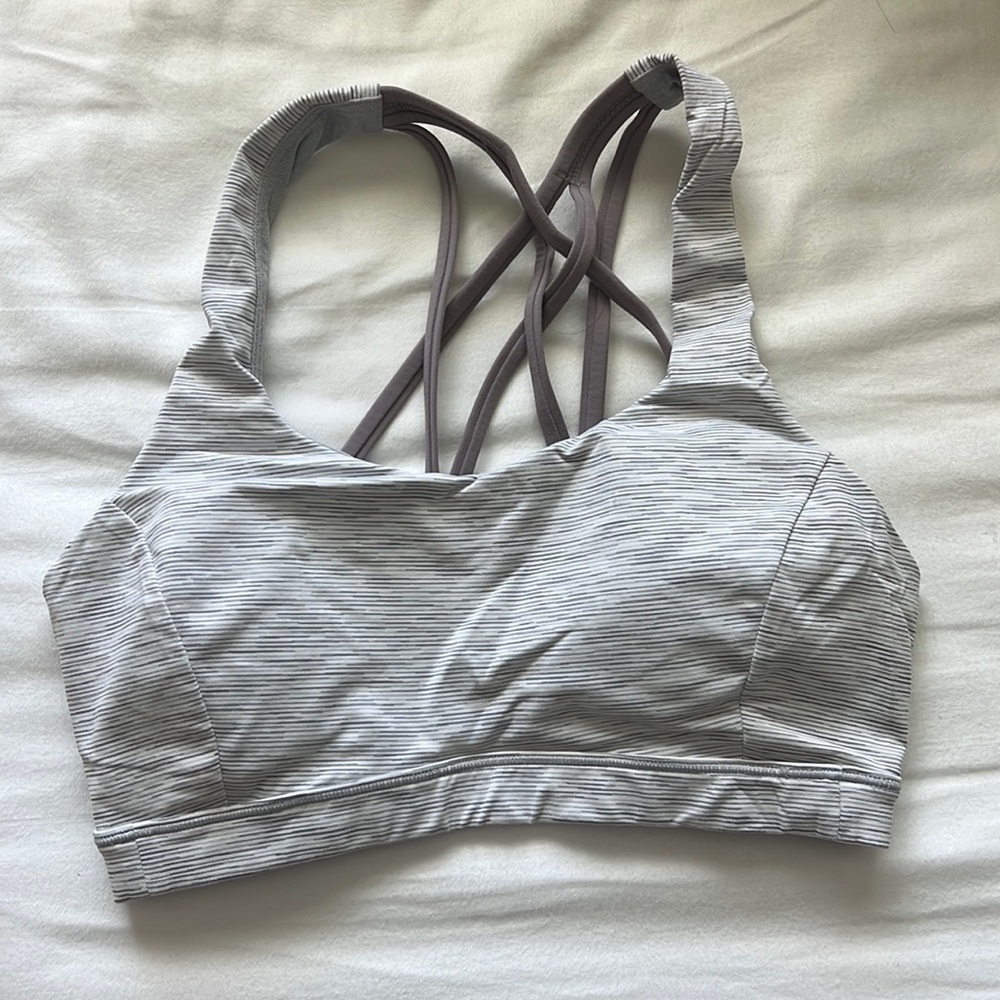 NEW W/O TAGS LULU FREE TO BE BRA